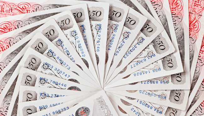 50 pound notes in a circle